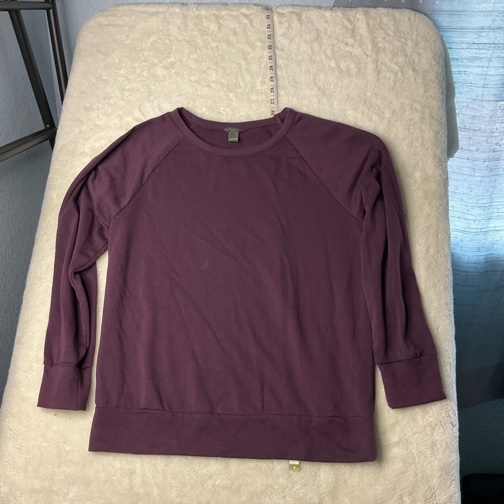 Eddie Bauer Women’s Medium Plum Purple Lightweight Raglan Sweatshirt